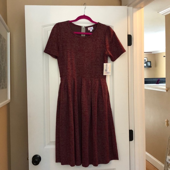 LuLaRoe Dresses & Skirts - Lularoe Amelia Dress